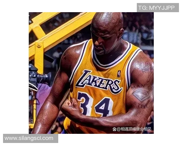 现役篮球明星中穿着18号球衣的传奇人物与他们的精彩表现分析